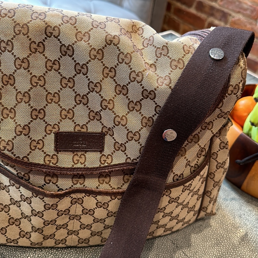 Gucci Cross body messenger bag